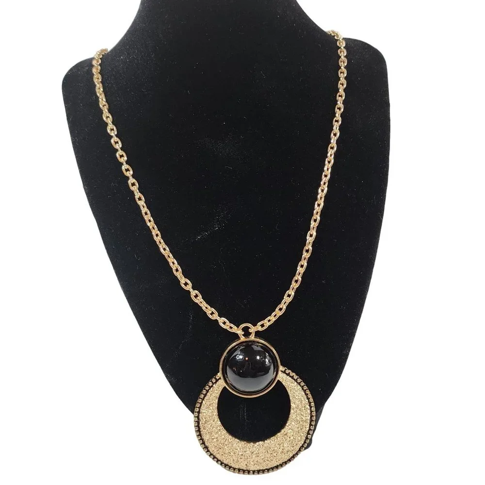 Gold and Black Oval Pendant Necklace 21 Inch‎ Adjustable Chain Medallion